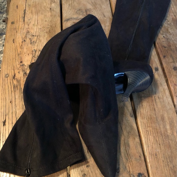 Up your style game with these cute boots! Faux suede knee high. - Picture 4 of 4